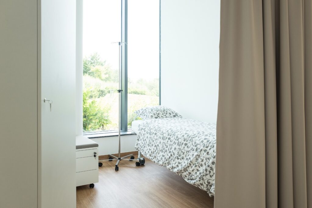 Patientenzimmer in der UNICA-Klinik