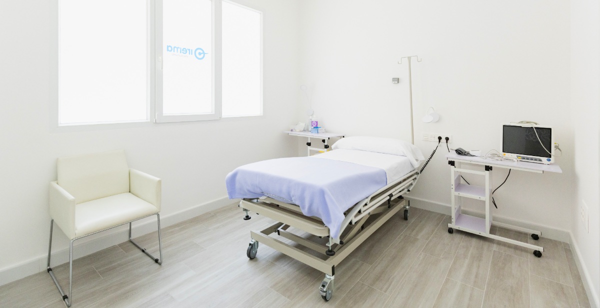 Patient recovery room at IREMA