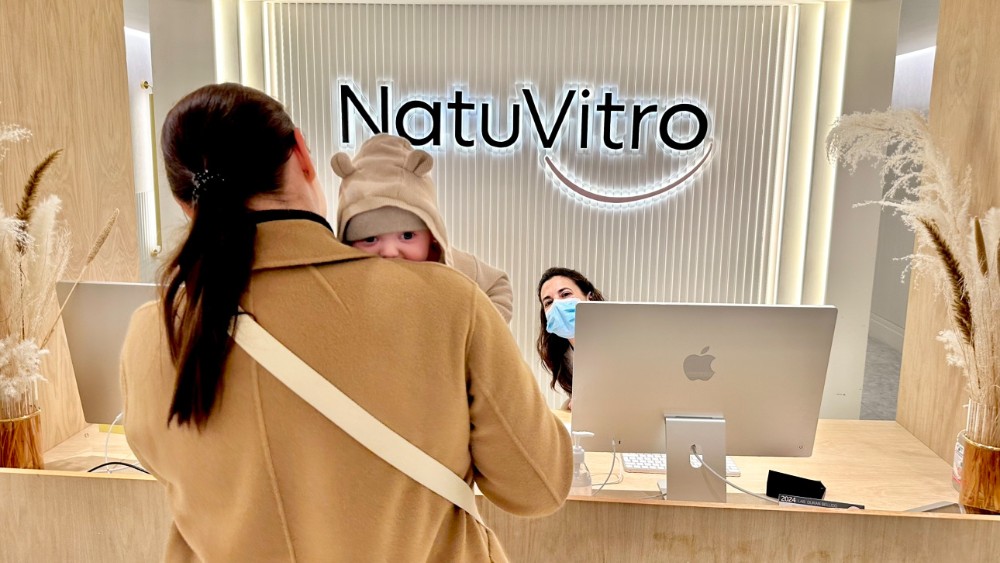 Happy patient at Natuvitro